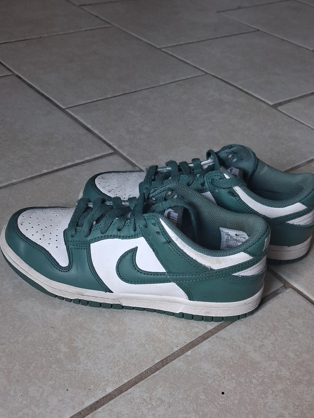 Nike Unisex Sz 4.5 Youth Green & White Low Top Dunks Leather Sneakers